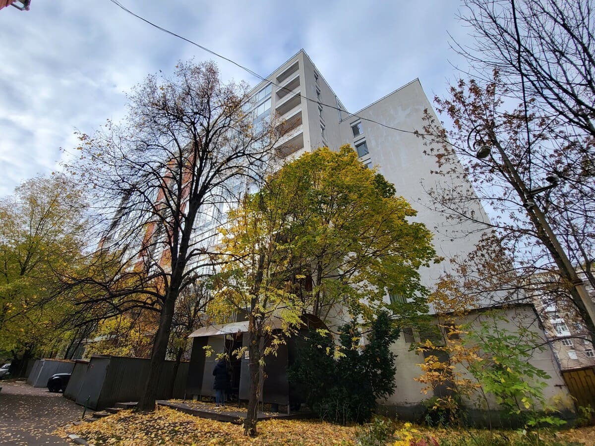 Офисы от 950 до 1100 кв.м. в аренду и продажу в Москве и Московской области
